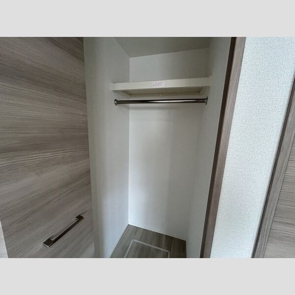 ミーナ西船橋102号室 クローゼット