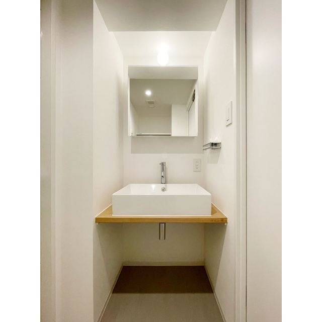 グランパセオ代々木上原0304号室 内観