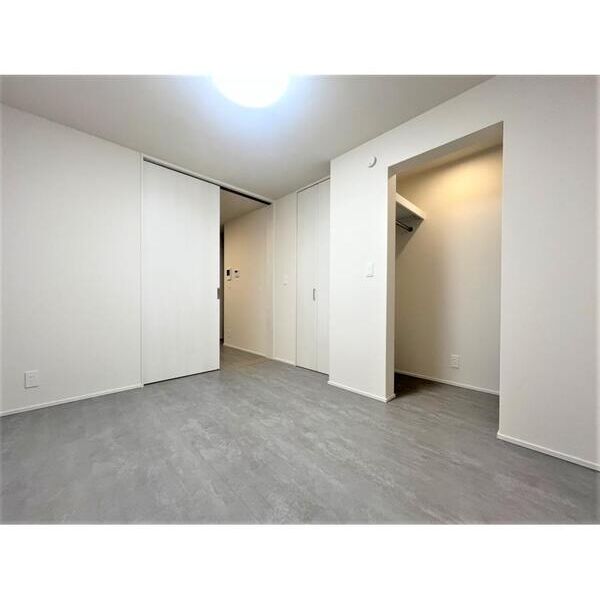 メゾンミニヨン102号室 リビング