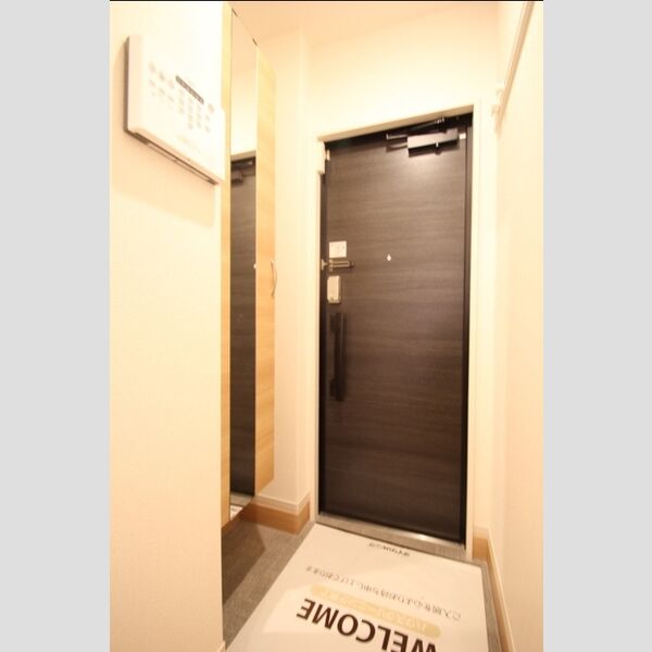 マウナケア102号室 玄関