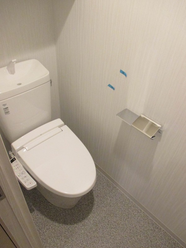 クレイシア板橋志村1階 トイレ