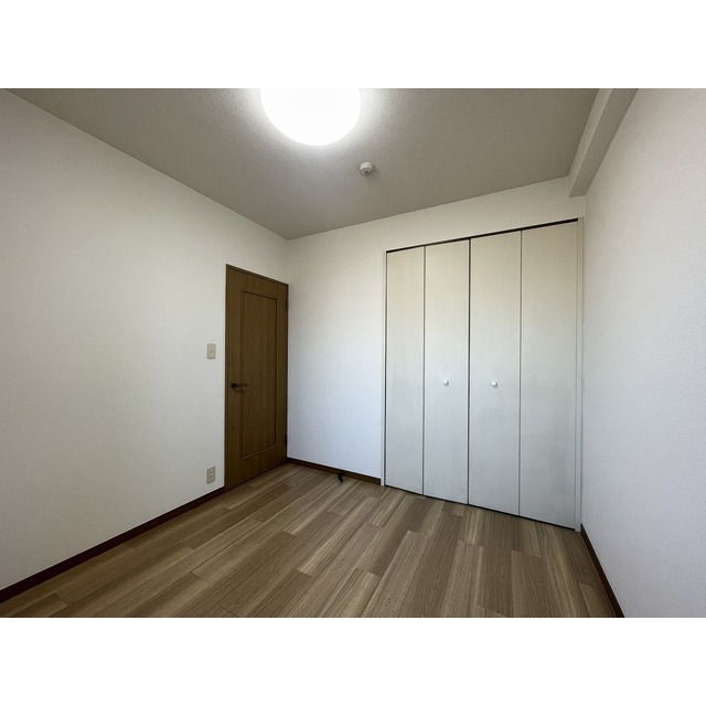 セジュールコート 洋室右