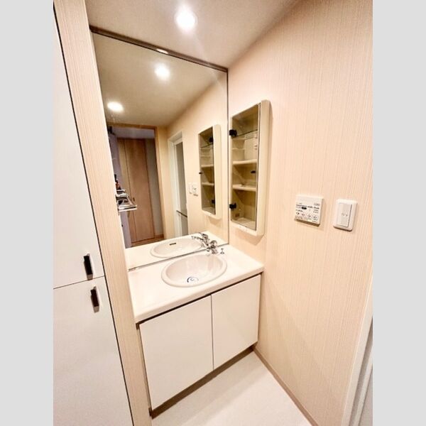 カスタリア大森0901号室 同建物別部屋の参考画像