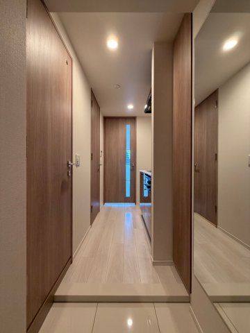 ガーラ行徳グランドステージ4階 明るい色調の室内です