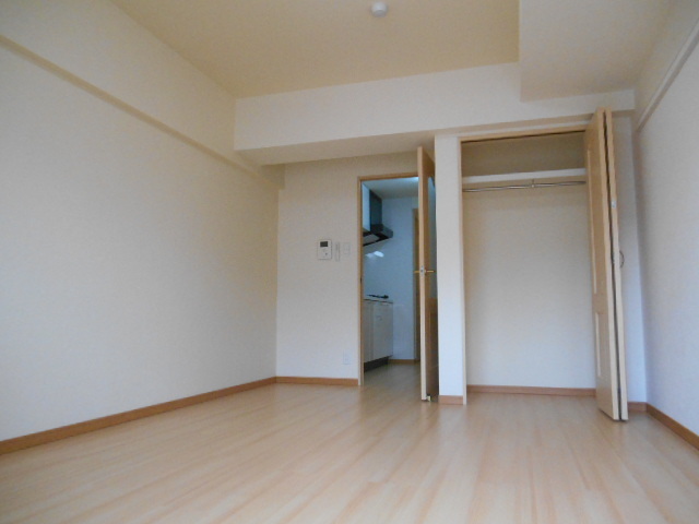 ＹＯＫＯＨＡＭＡ　ＡＲＴ　ＨＩＬＬＳ　ＺＥＲＯ0503号室 収納