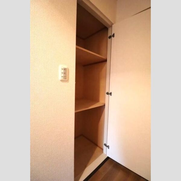 ハイフラットワン602号室 同建物別部屋の参考画像