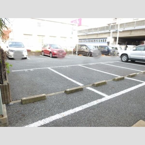 アルファークレスト 駐車場(要空き確認)