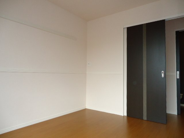 アークガーデンA 洋室