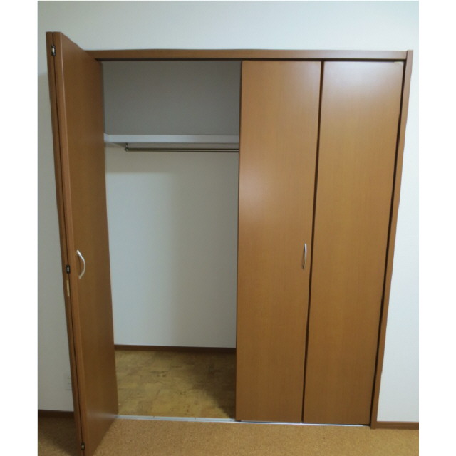 アムール ブション 内観