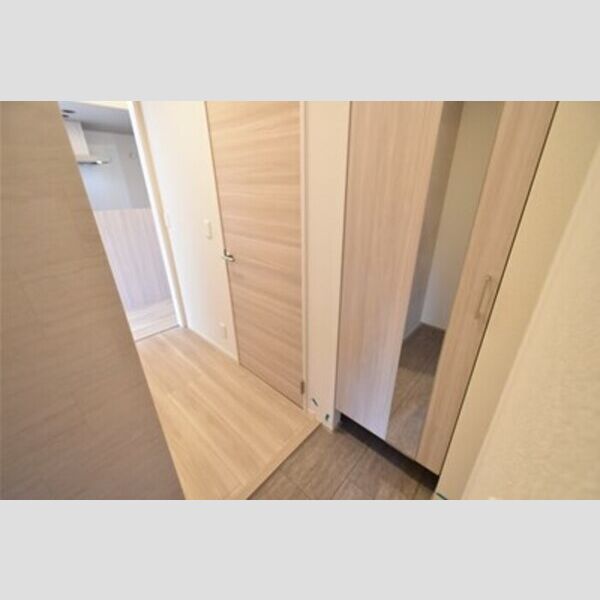 Pear Residence201号室 玄関