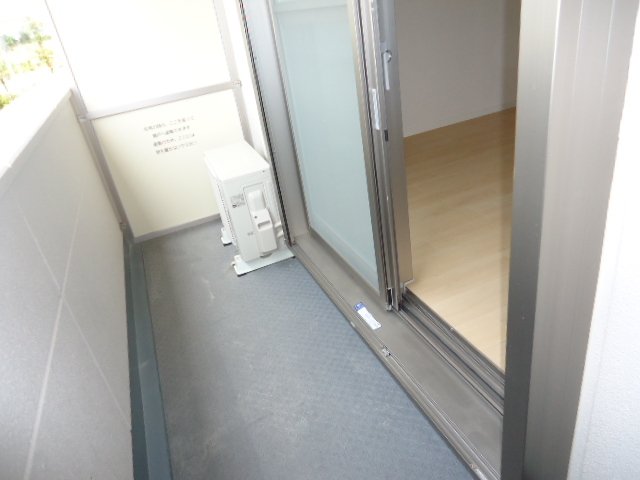 アーバンクレスト101号室 ベランダ