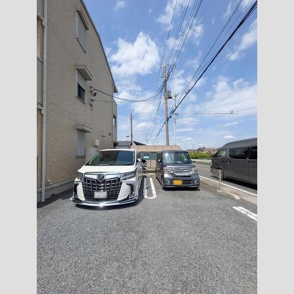 メゾンボヌール202号室 駐車場