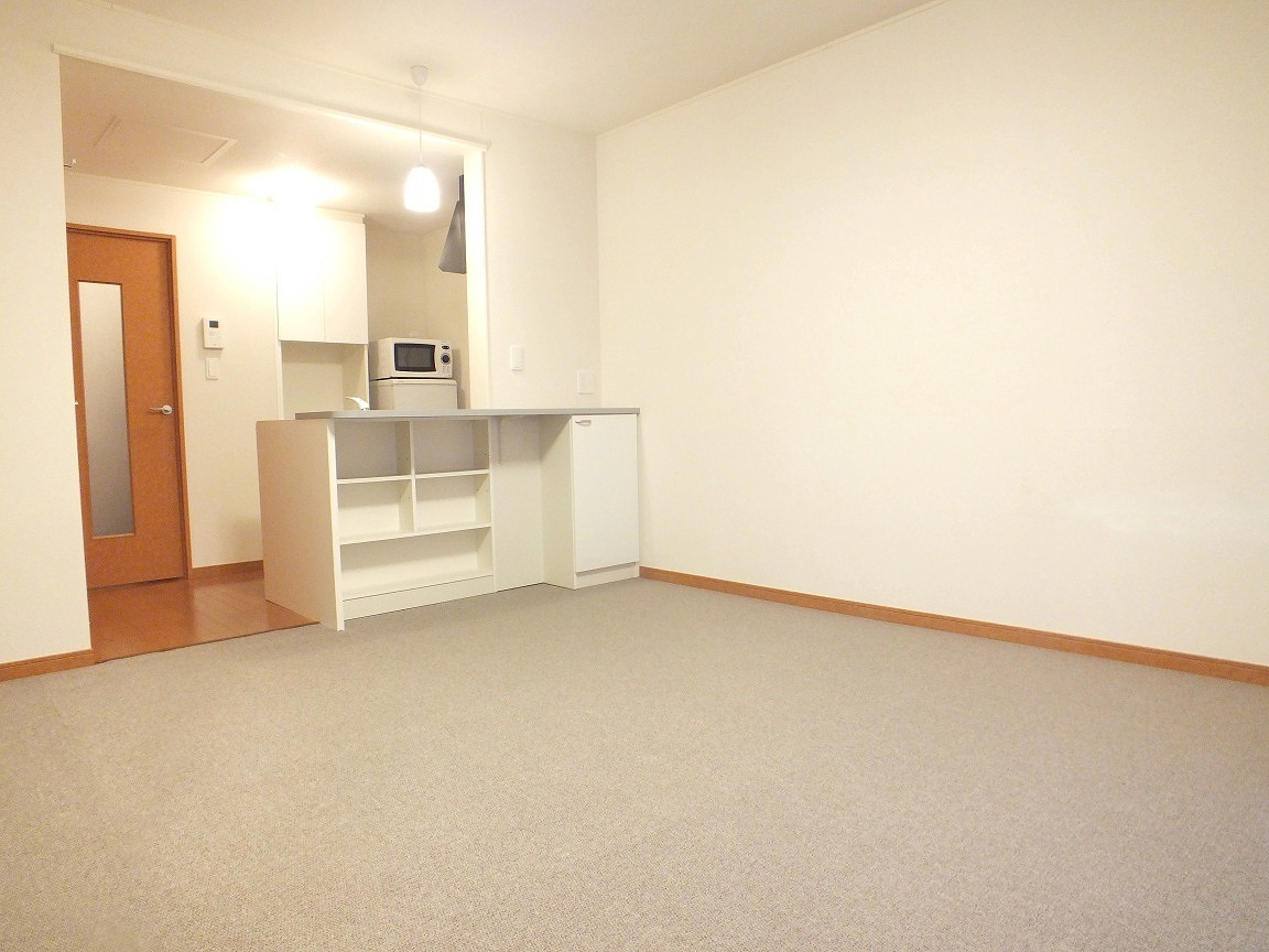 レオパレスベルコンフォート リビング