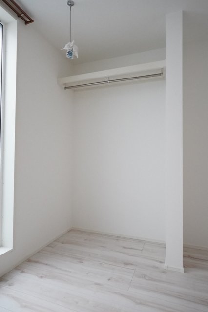 荻窪一丁目住宅2階 オープンクローゼット