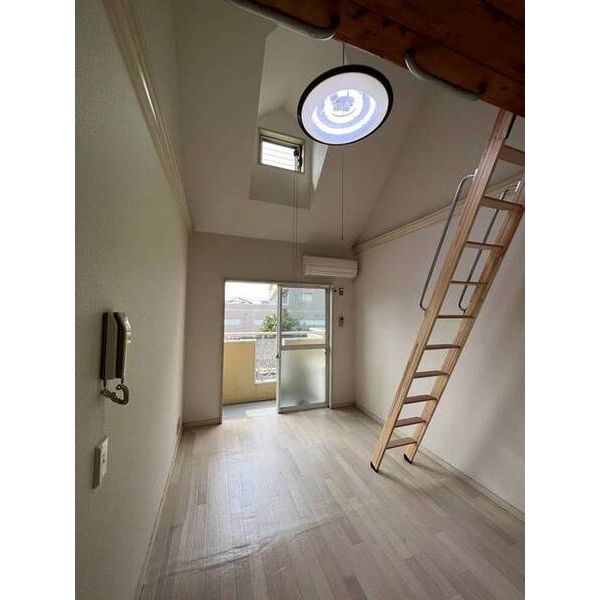 クレスト津田沼第01 リビング