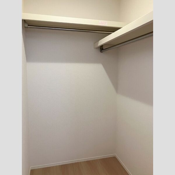 D-est201号室 収納