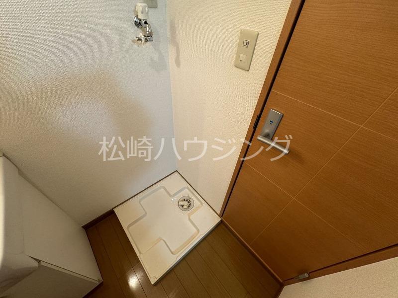 照栄アパートメント2階 別室の写真