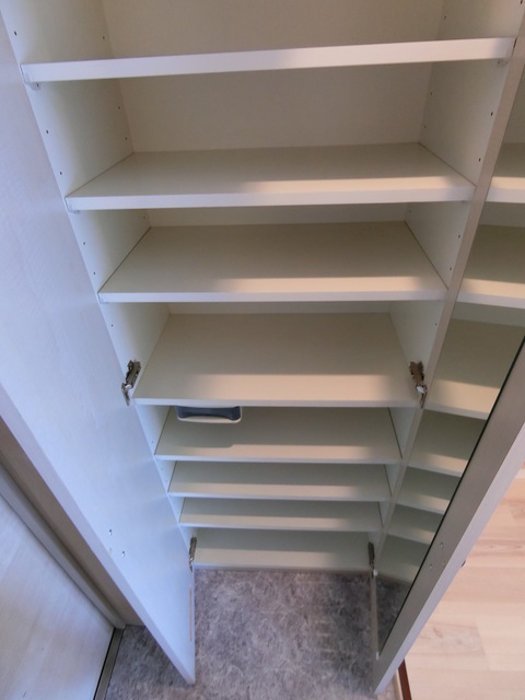 キャピタルノア日野 玄関