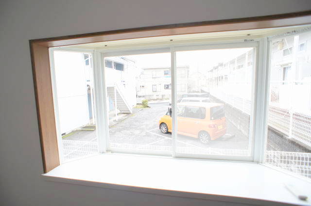 未貴ハイムＢ棟B103号室 角窓♪