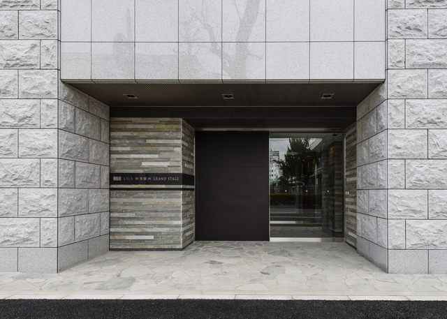 ガーラ横濱関内グランドステージ10階 ゆとりのあるエントランスです