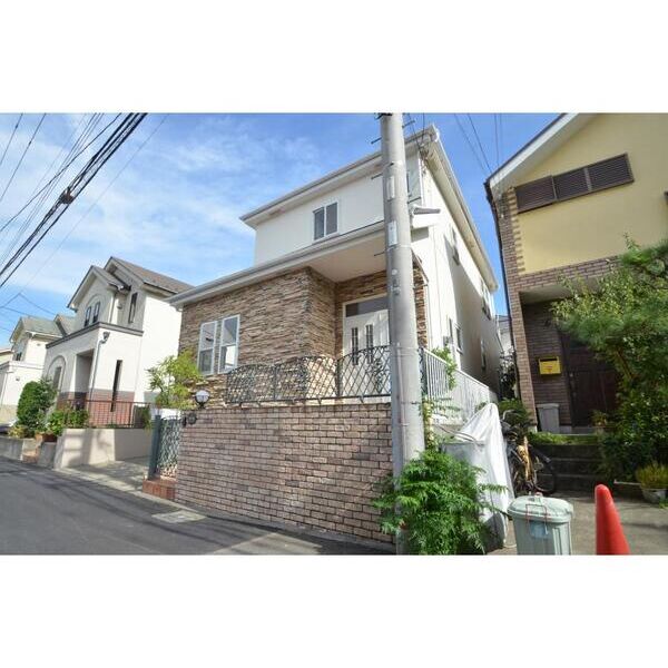 鵠沼松が岡貸家の外観画像