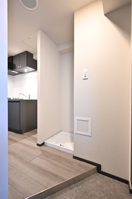 ＧＲＡＮＳＩＴＥ　ＮＡＫＡＭＥＧＵＲＯ7階 玄関