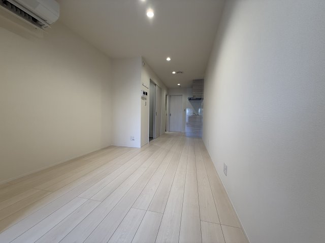 Ｍｉｌｅｓｔｏｎｅ　Ｓａｓａｚｕｋａ0201号室 リビング