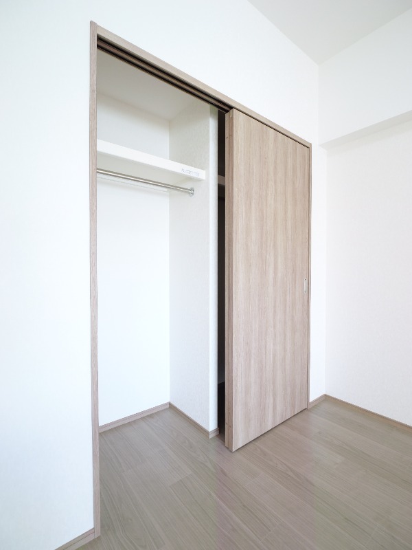 プレジオ川口ASIAN7階 収納