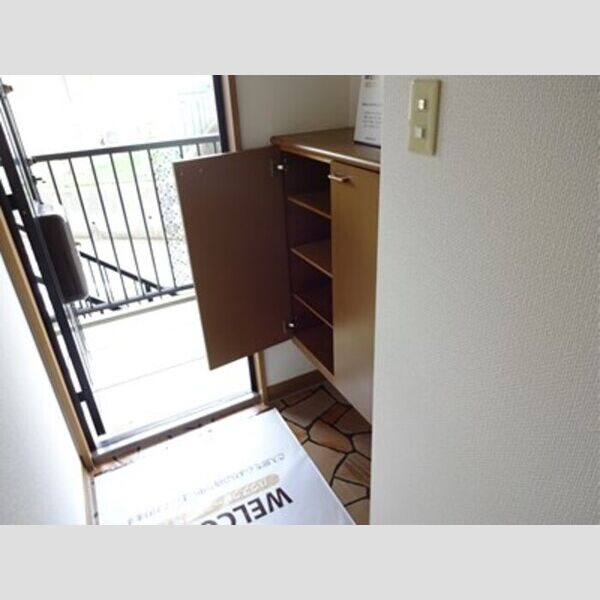 第6小野ハイツ 玄関