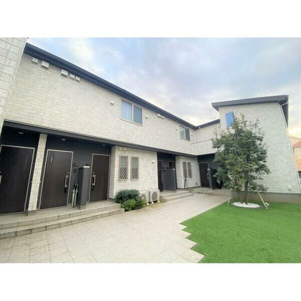 Charmant　K202号室 エントランス