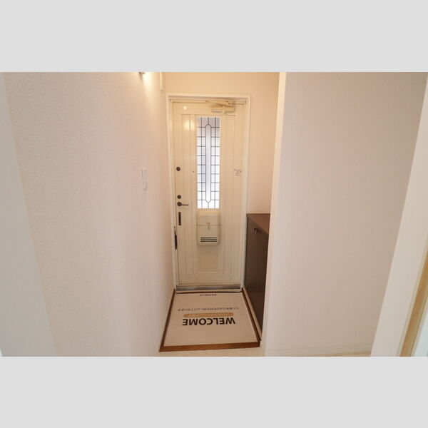 ヴェルメゾンおゆみ野　B 玄関