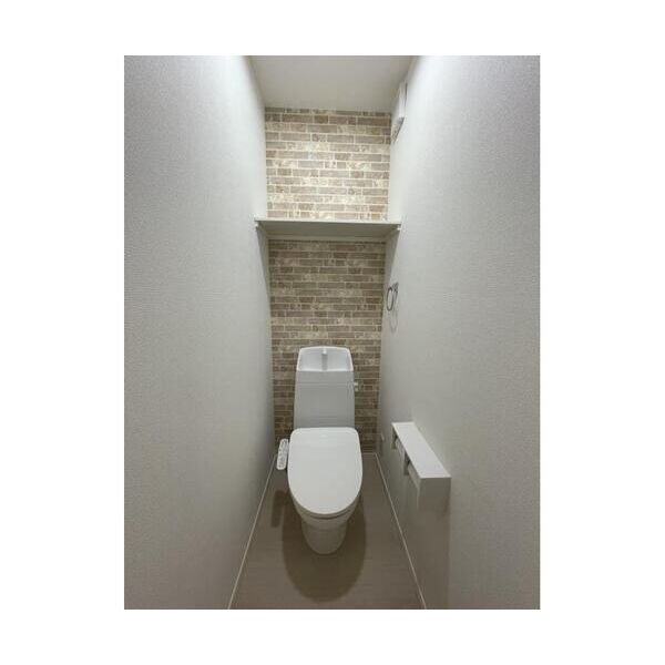 MOK-TERRACE西大宮　A棟103号室 トイレ