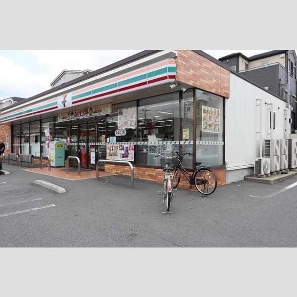 セレスティア西亀有 セブンイレブン　葛飾西亀有3丁目店