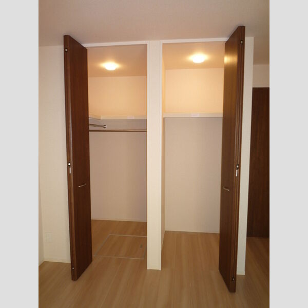 Bright Halu 　west 収納