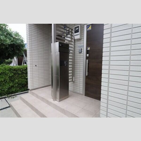 【つつこ】フリージア 宅配ボックス