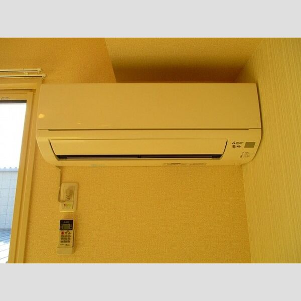 ル・メルシェ202号室 エアコン　(2台付)