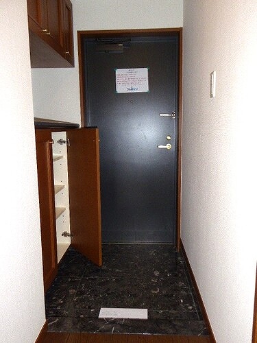 ライオンズステージ麻布9階 玄関　※前回募集時2022年7月撮影の写真