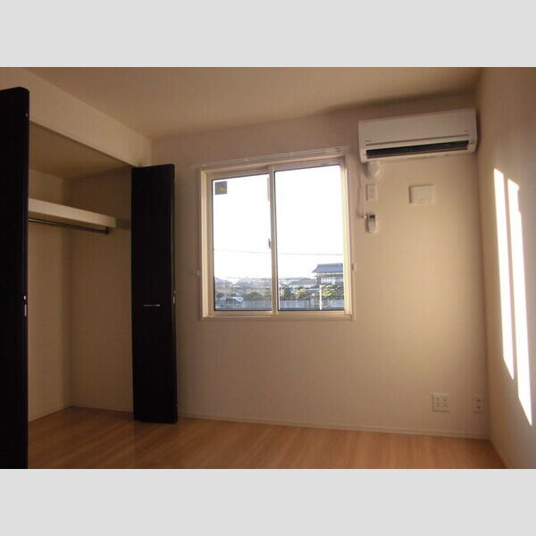 スマートコレイユ205号室 洋室