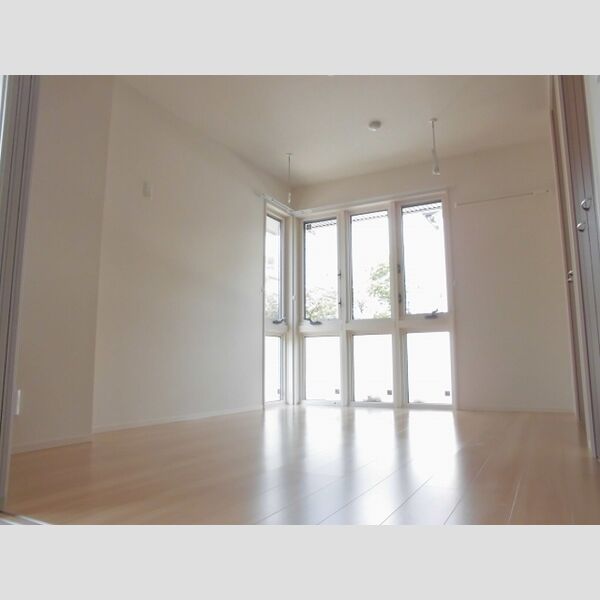 ソレイユM103号室 洋室6.24帖