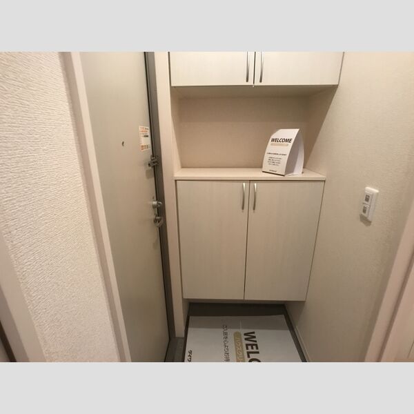 キャピタル美南　B 玄関