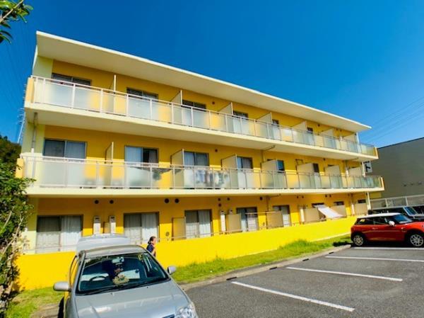 マンションホワイトホース1階 外観