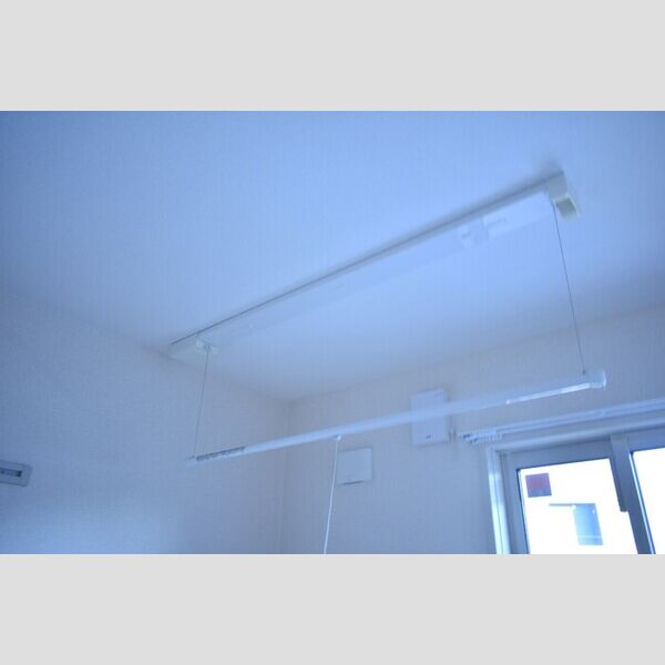 GRACE202号室 室内物干し