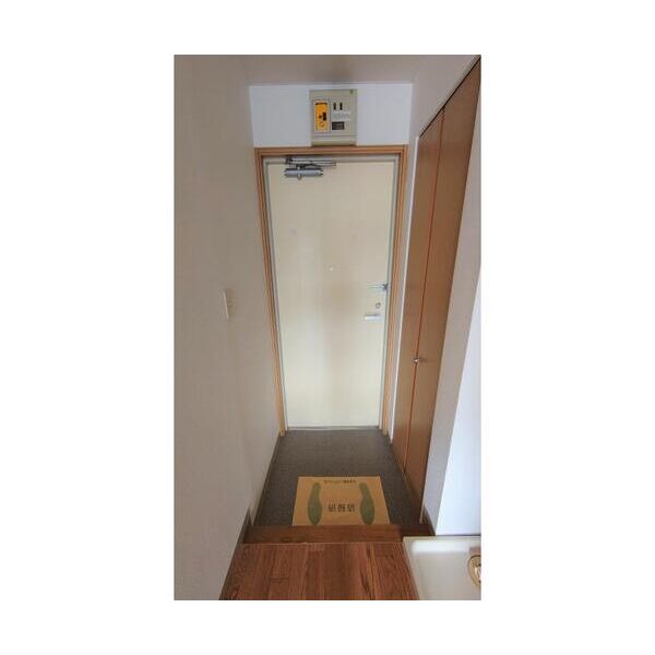 第2エステートイケダ 玄関