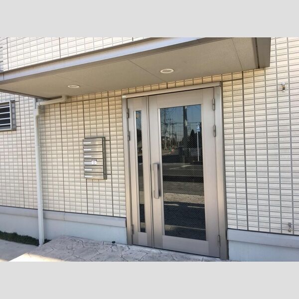 ヒルズガーデン エントランス