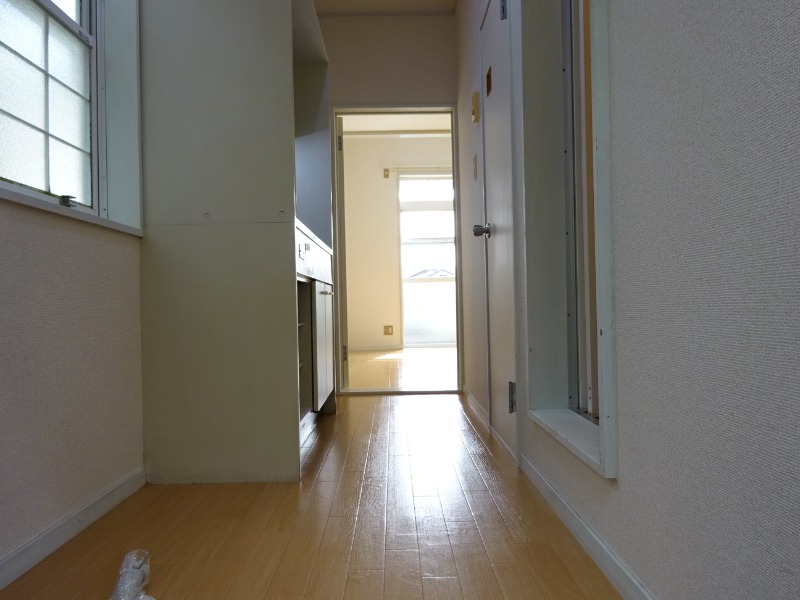 ロックウェル三山1階 玄関