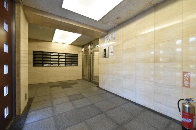 エクセリア都立大305号室 エントランス