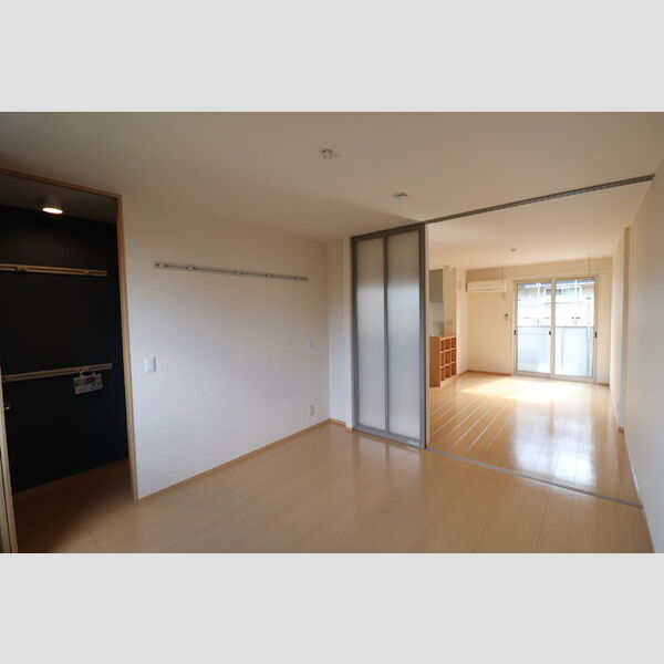 レジデンスフジミ203号室 洋室7.1帖