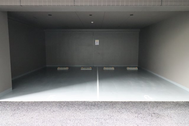 GENOVIA新子安 駐車場