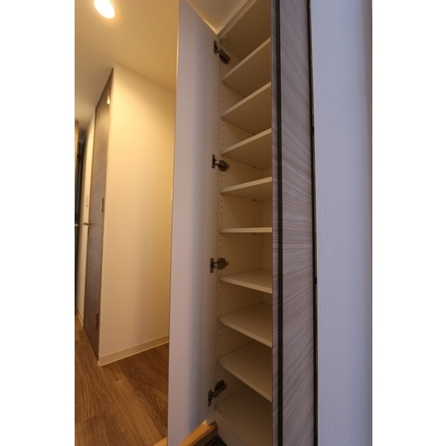 ＧＲＡＮＤＲＥＶＥ横濱　Ⅱ シューズボックス