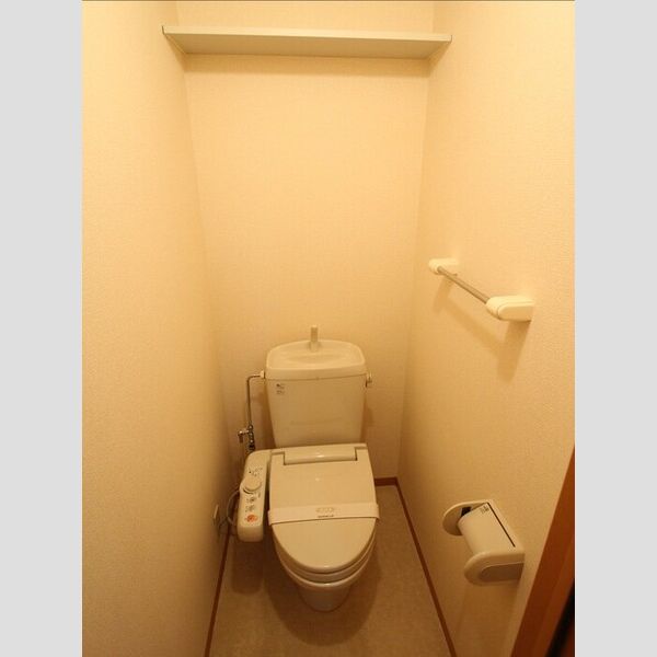 Green Forest聖蹟E102号室 トイレ